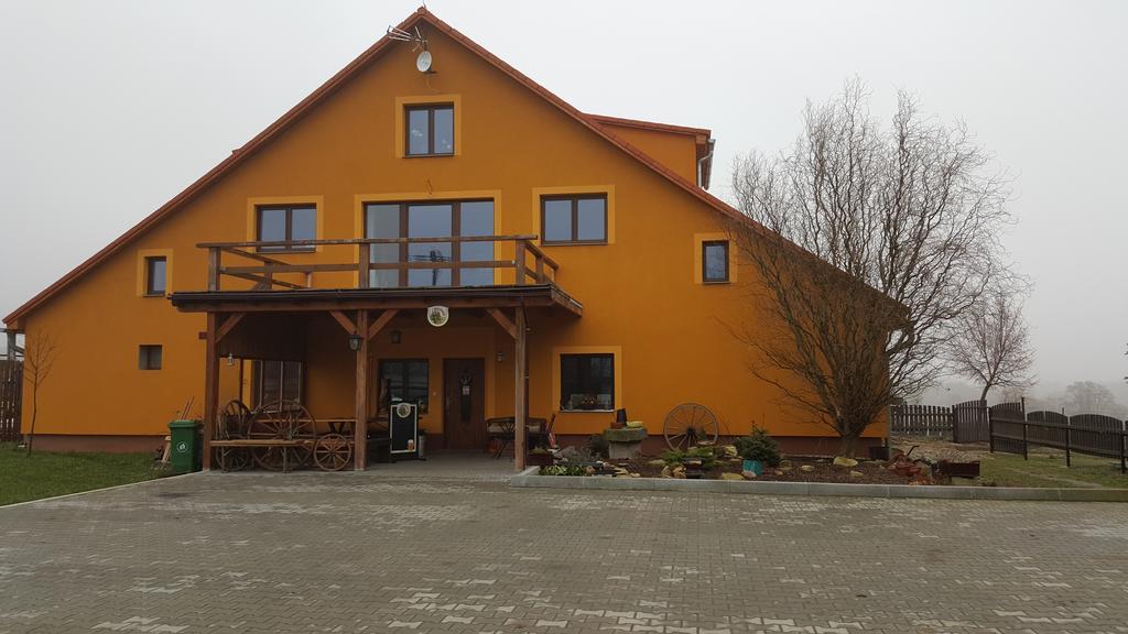 Mělník Penzion Eqilon酒店 外观 照片